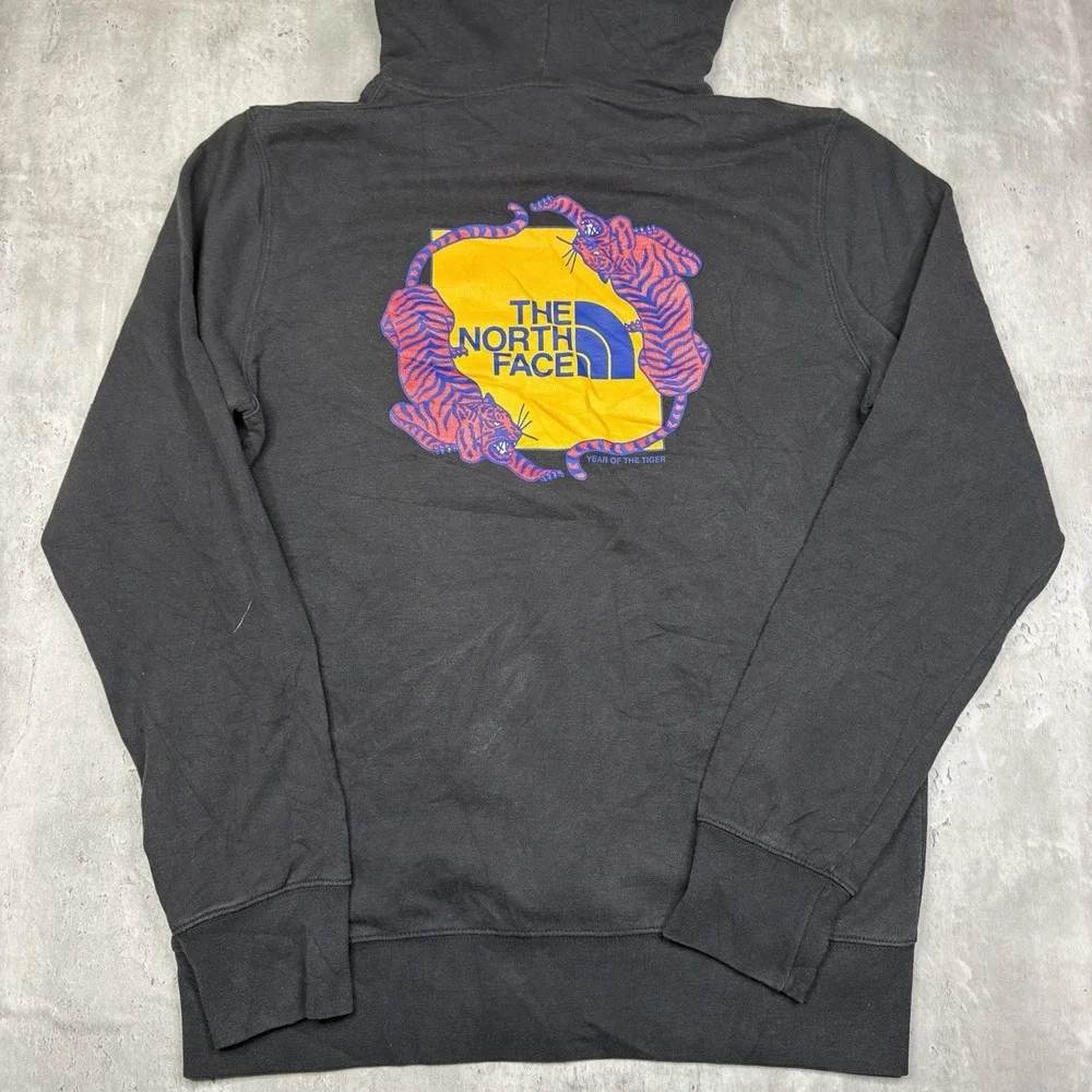 The North Face Sweater Hoodie Mens Medium Black Year Of The Tiger Back Graphic